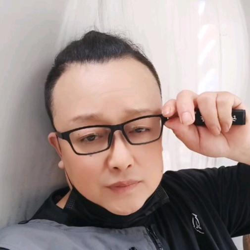 孑然一身（大汉骑士）