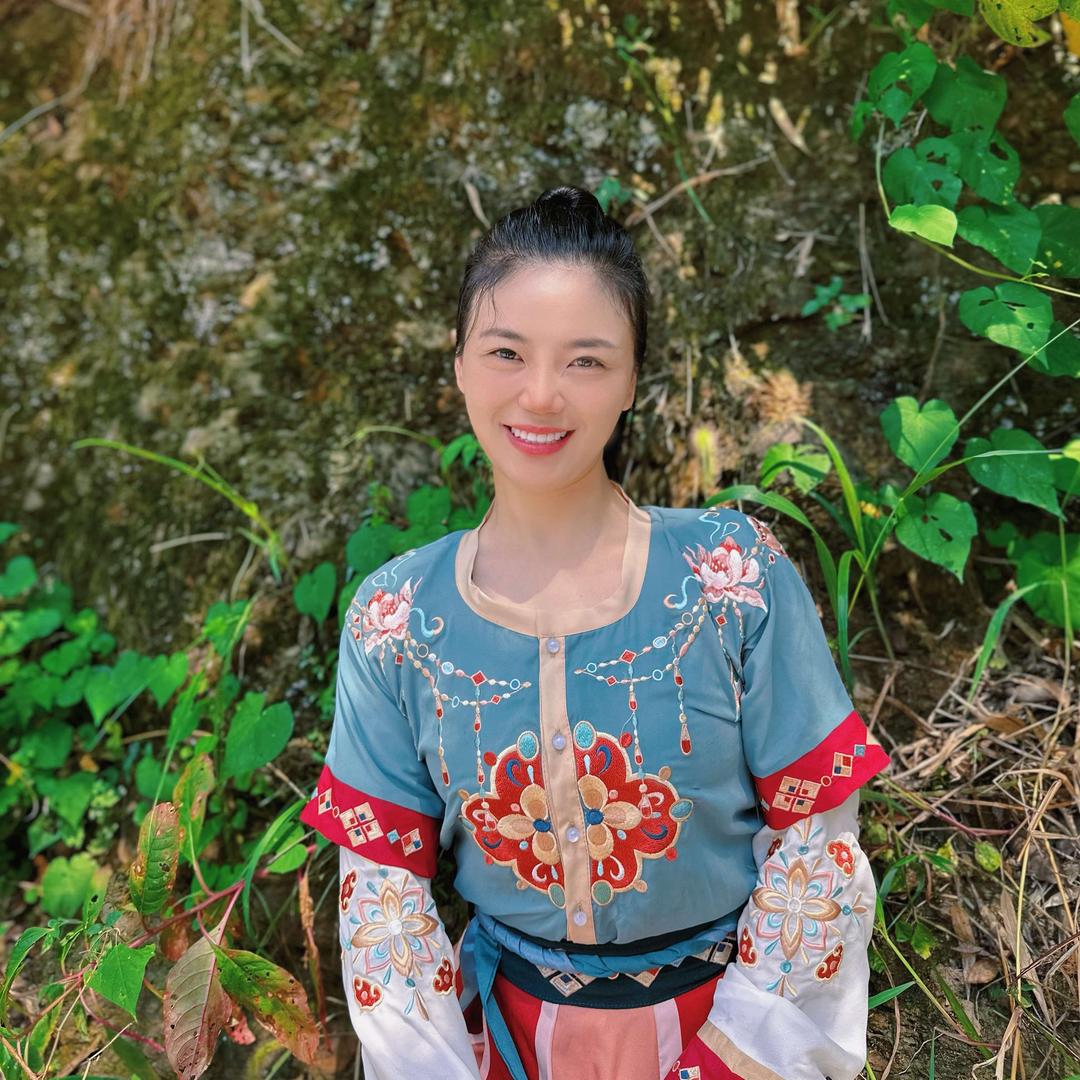 小龙女在萍乡山水田园