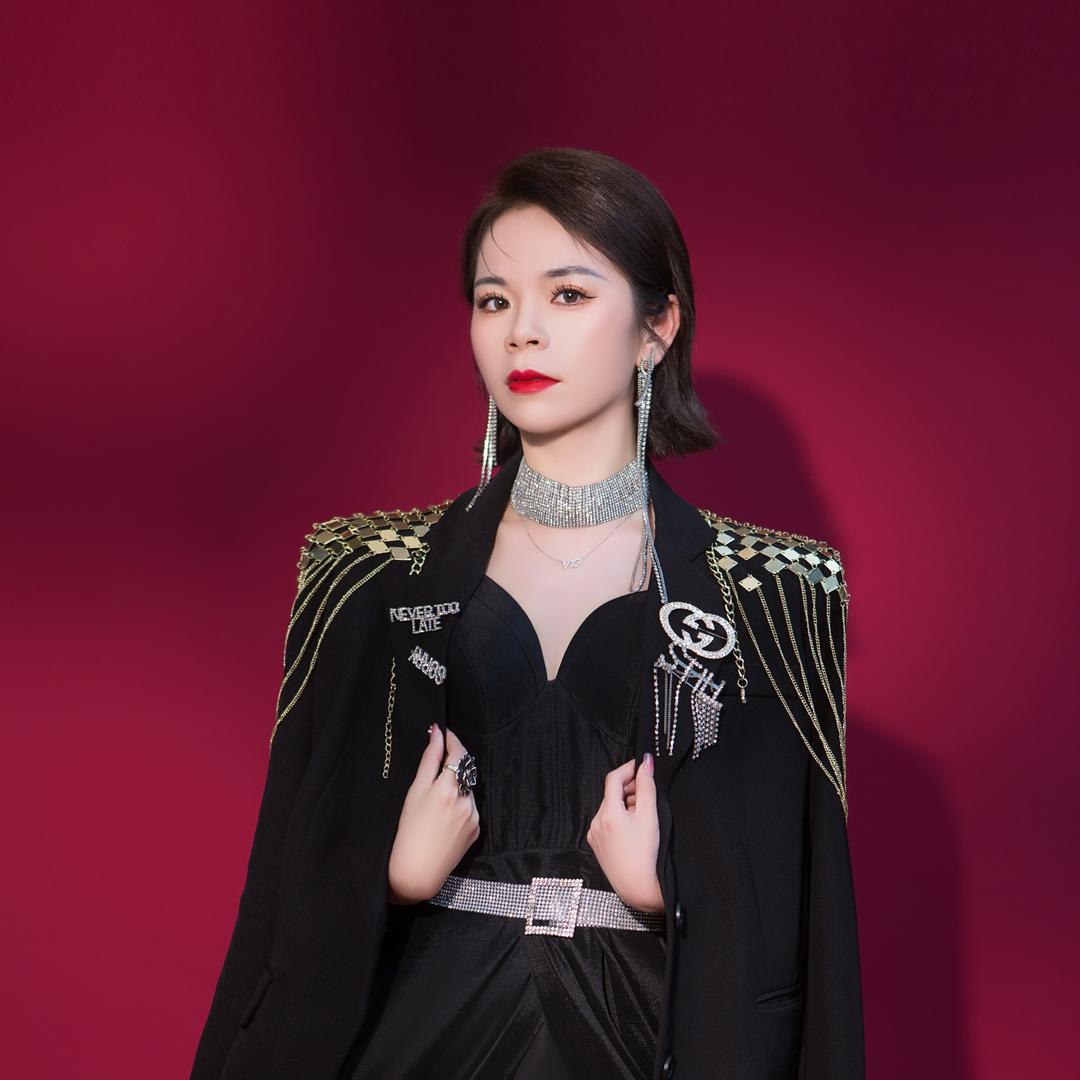 阿拉江小娘百货店