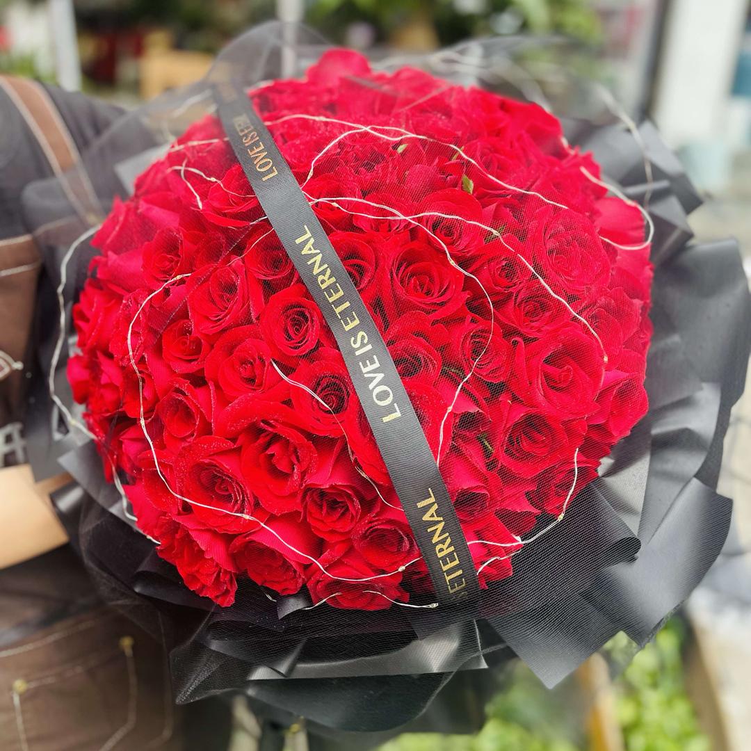 湾坞花开富贵鲜花店