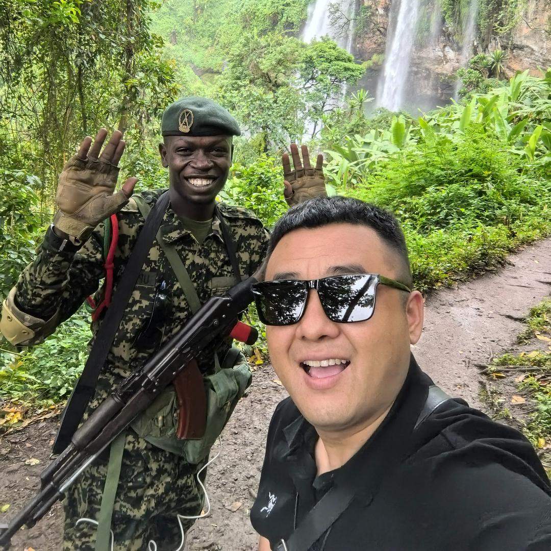 🇨🇳乌干达🇺🇬，赵伟