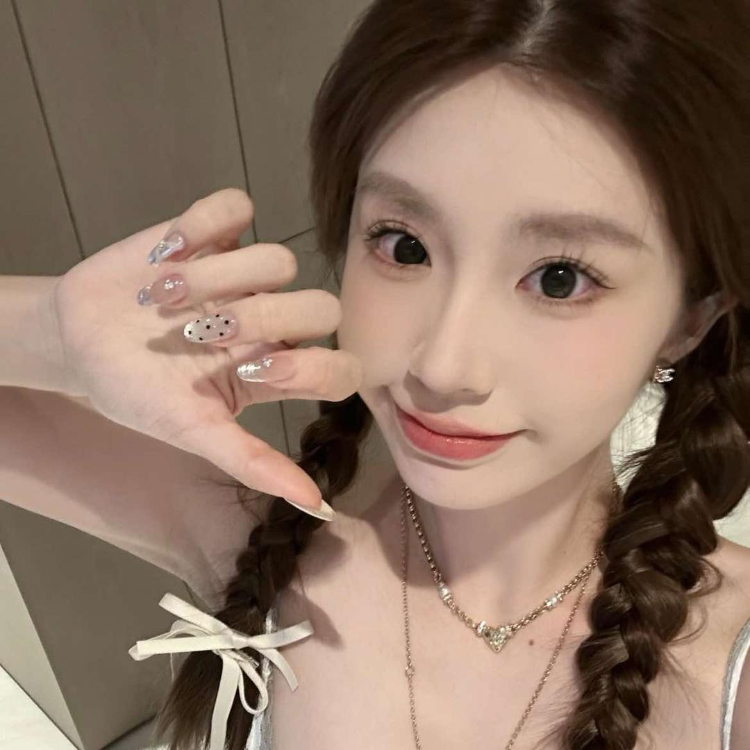 艾米半永久美甲美睫官方号