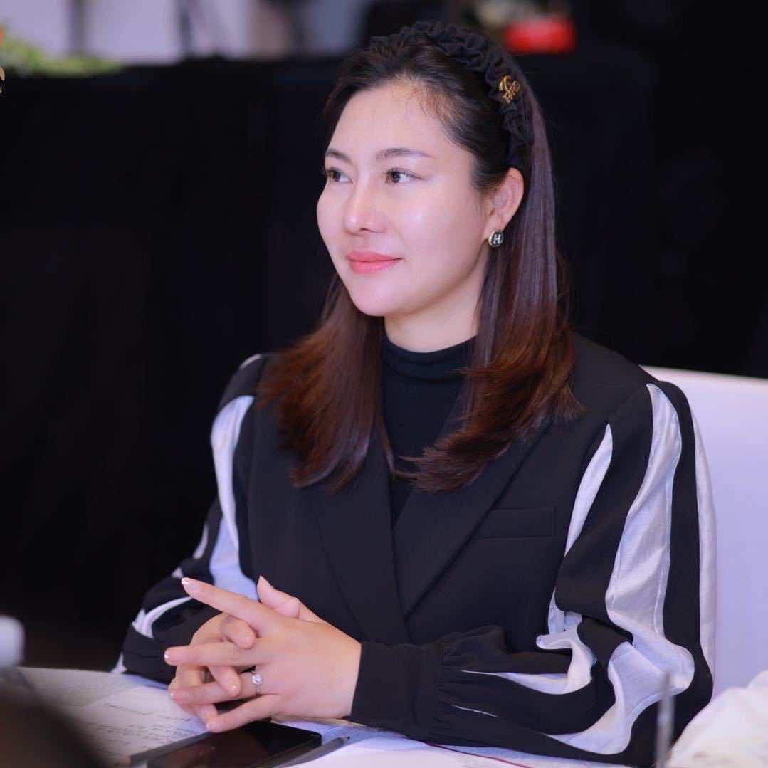 雅娴妆扮 纹绣 调肤