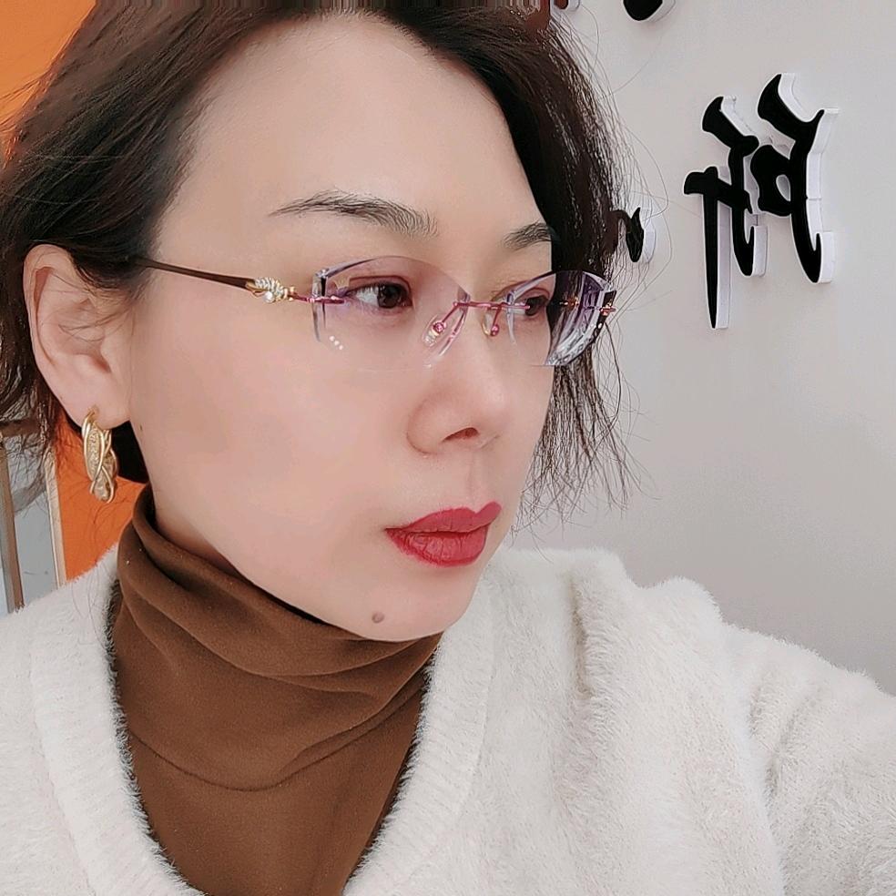 平度市亨亮眼镜有限公司