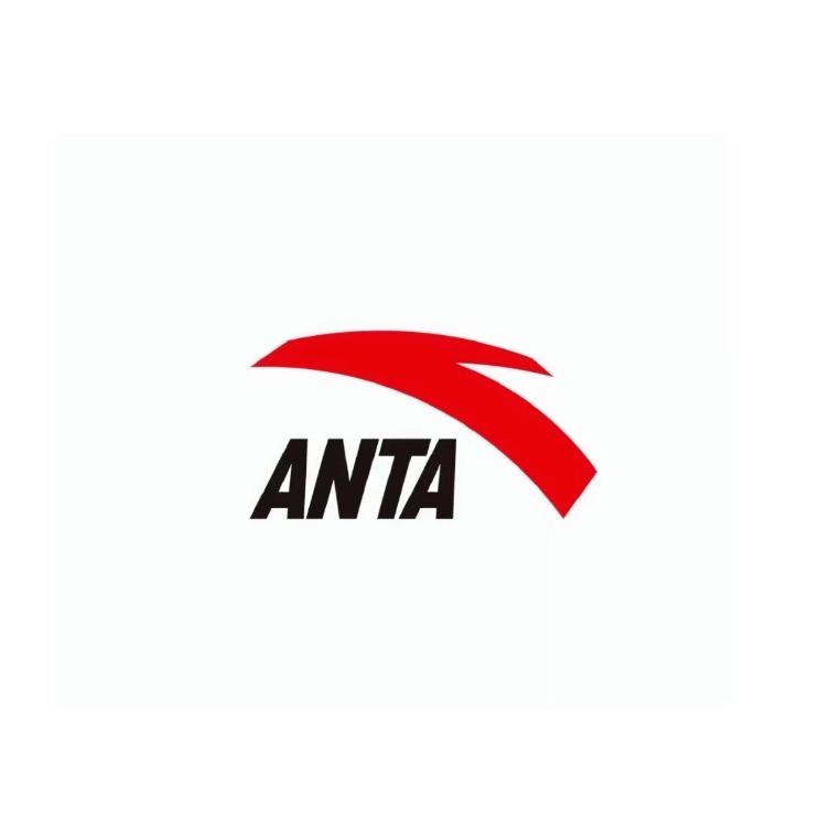 安踏新吴万达店店长小文