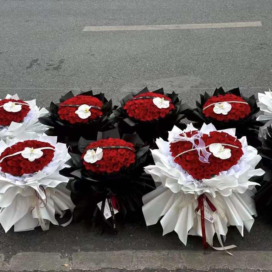 元谋县元马创意花坊