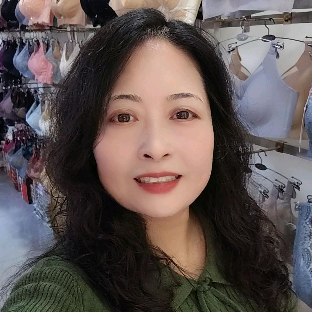 莎丽红姐卢氏时尚内衣25年