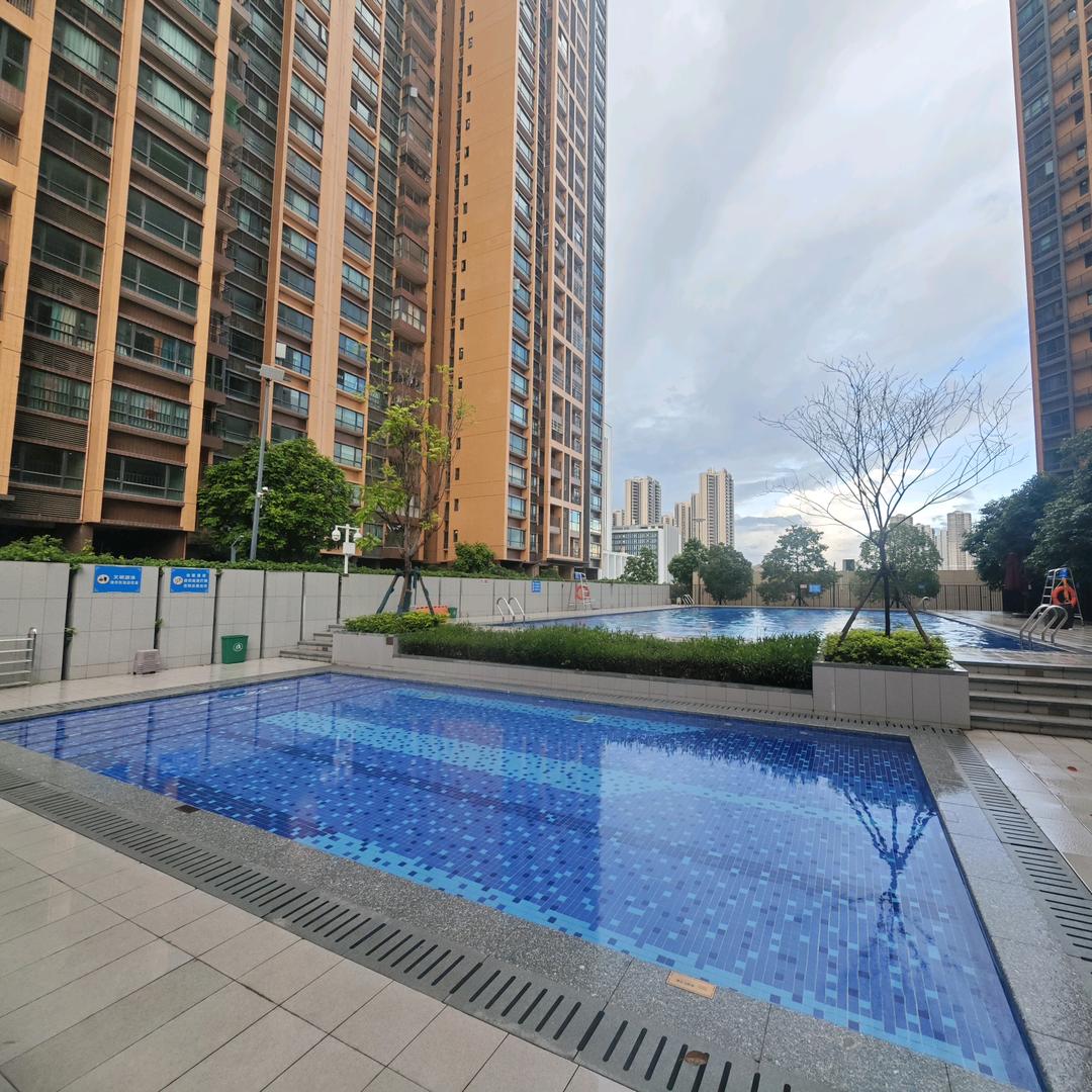 海伦艺境花园游泳馆