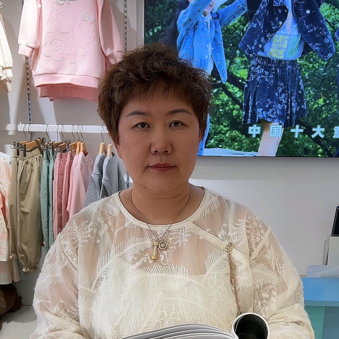 阿拉善薇薇魔法镜童装