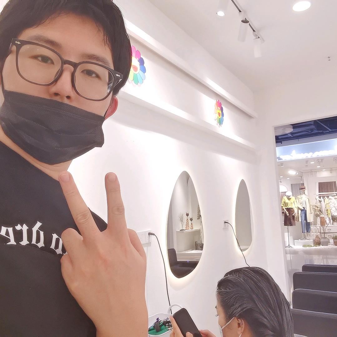 张十八。