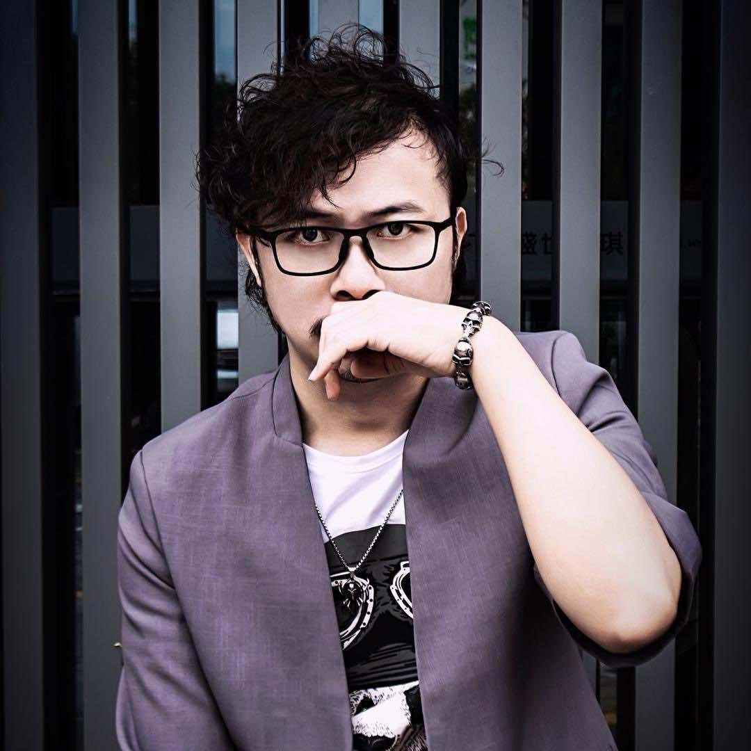 西安元甲专注烫发