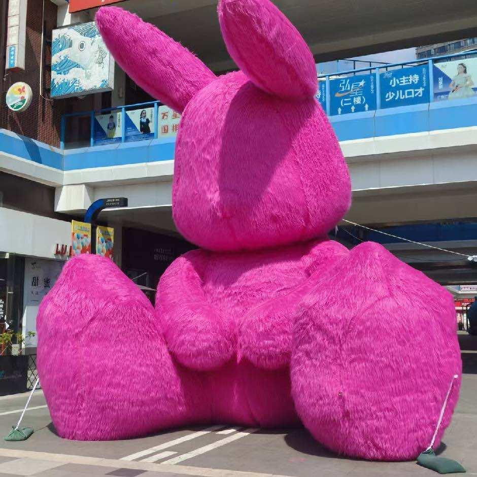 钧明欢乐世界小妍