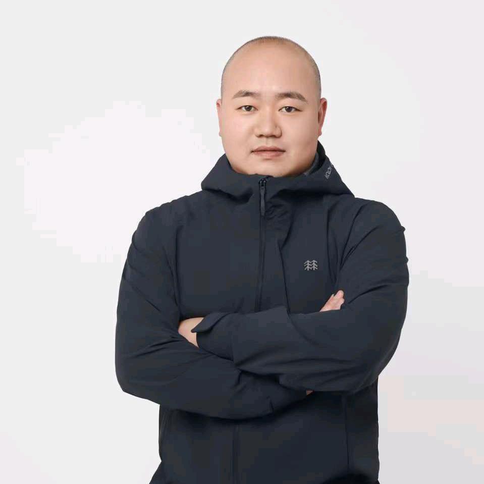BOP保镖.王猛的贴膜店
