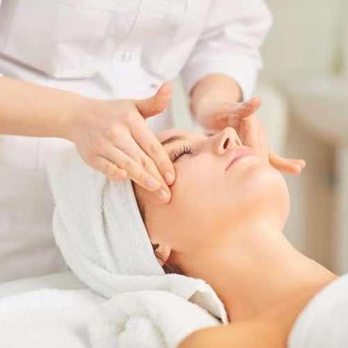 亮肤美美容-思琪