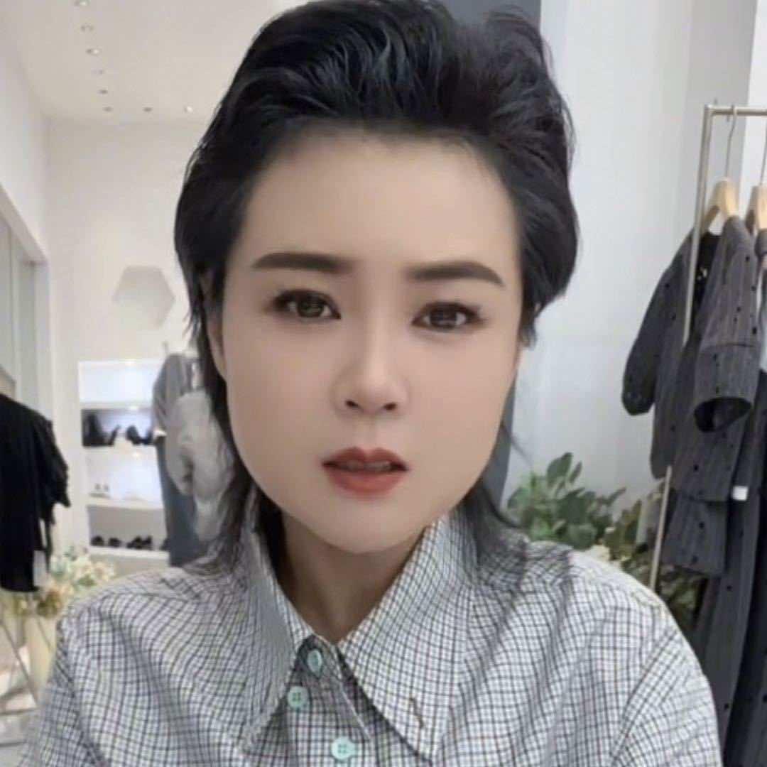 万达生活美学女装