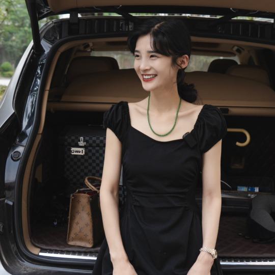 玥玥翡翠