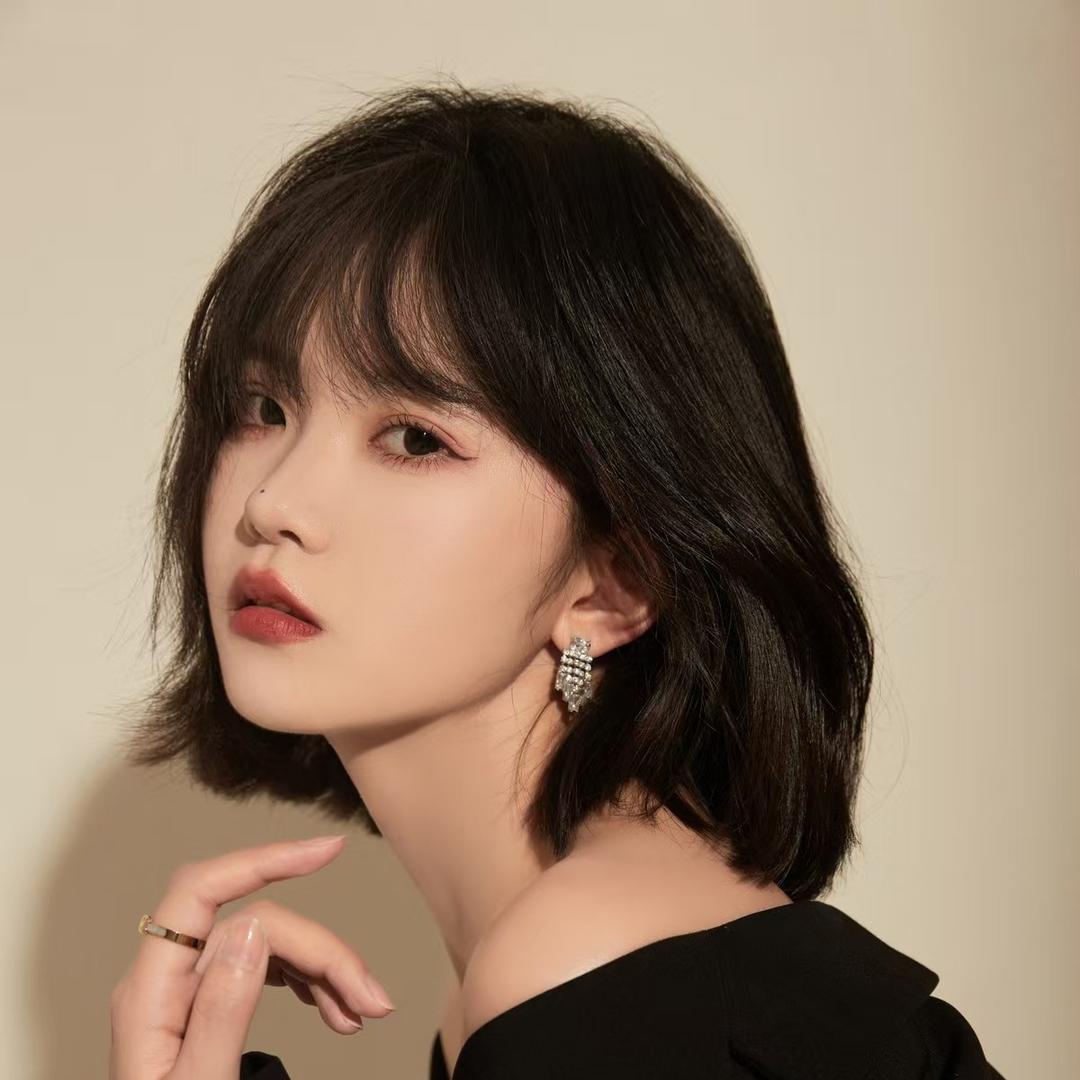婷婷.