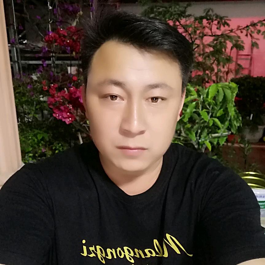 仁和鑫伟汽修拖车吊车