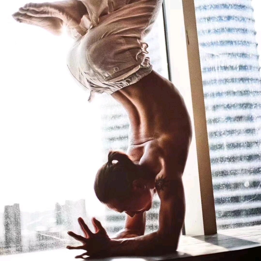 南通瑜伽人杨壮丽