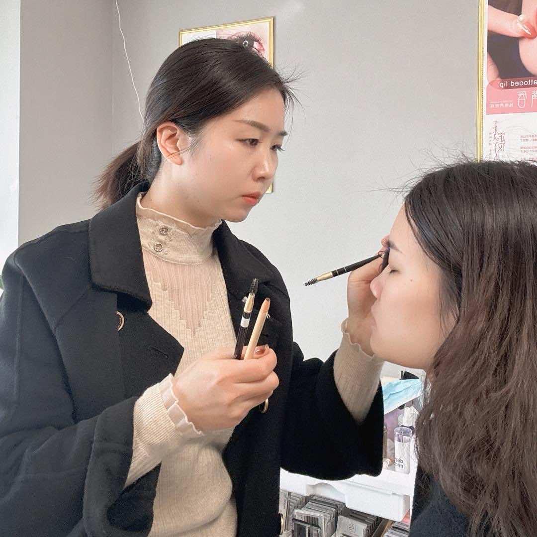 武汉做眉毛的慧颜（小号）