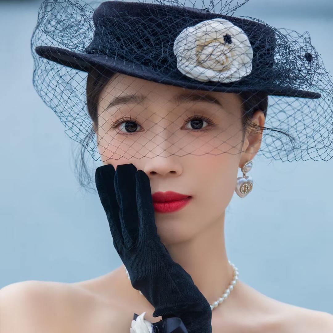 潼南蝶变艺术形体模特