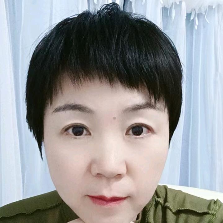 深圳市坪山区靓乌养发美容馆