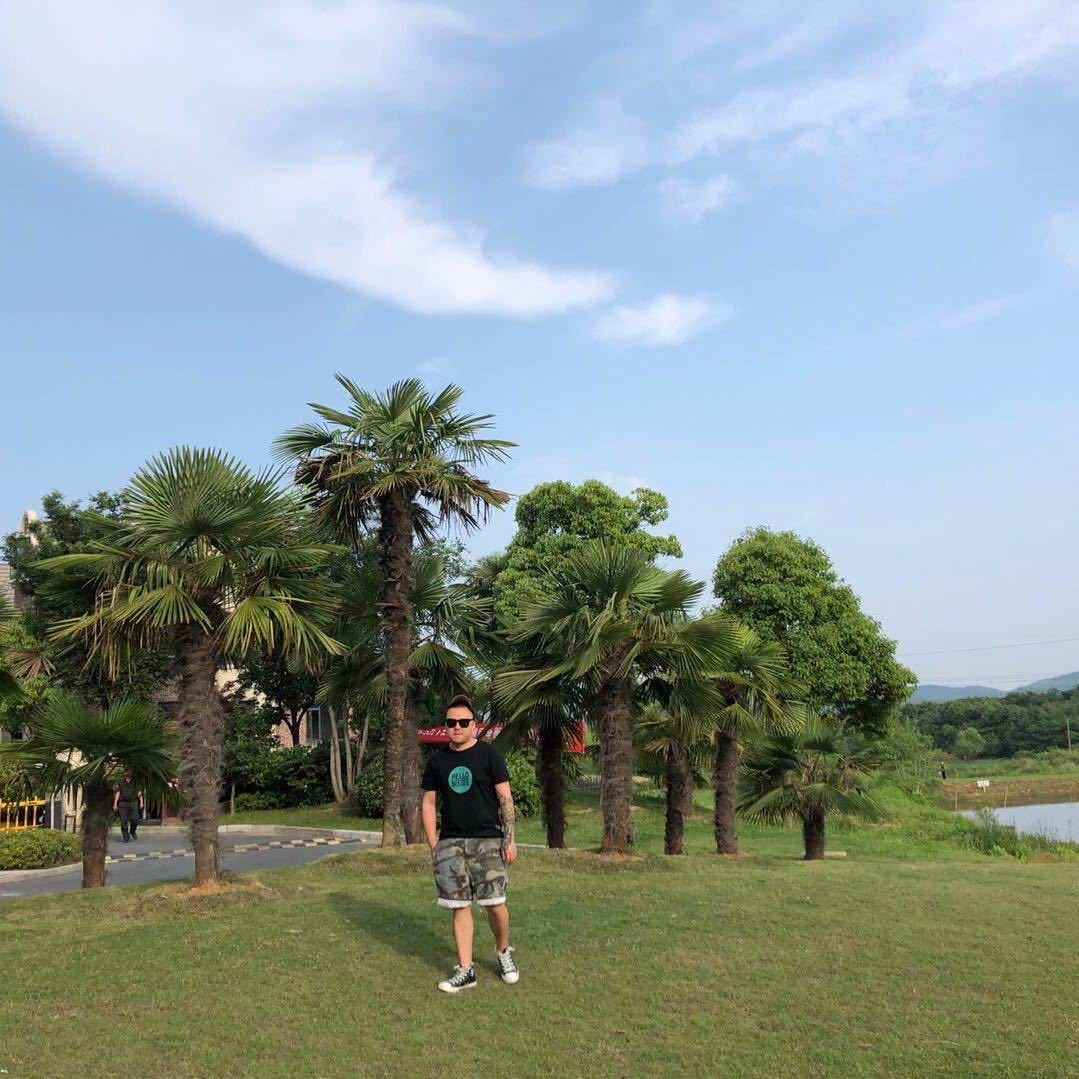 黄健