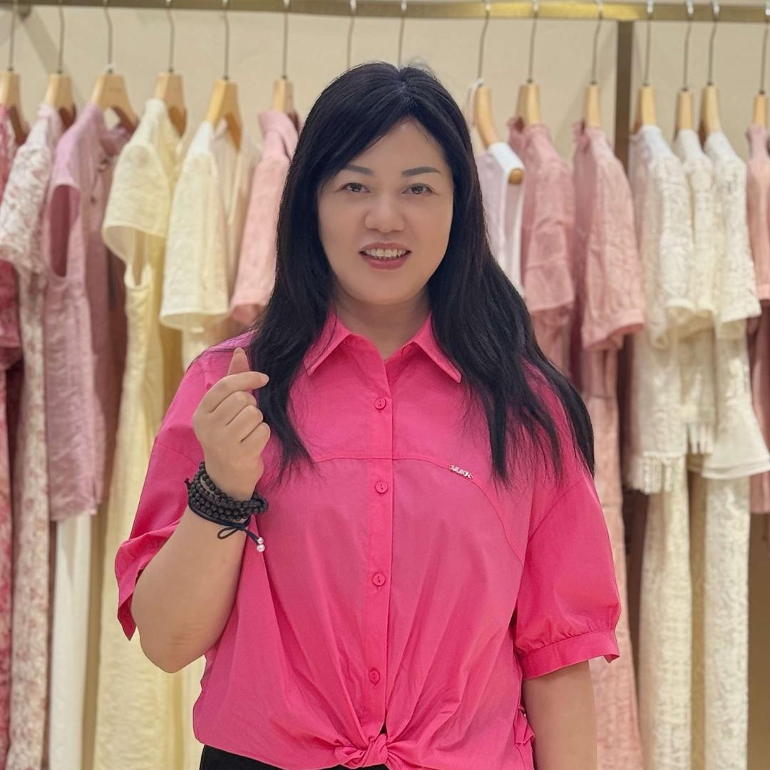 合川大庆时装文姐（重庆梓晋陈传媒公司）