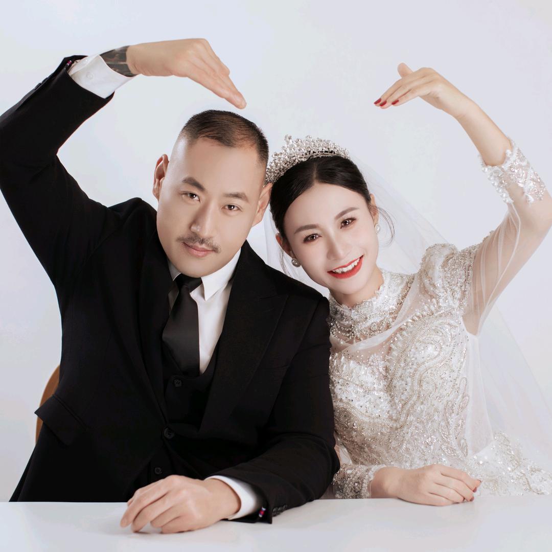 吕一手·牛排牛尾一锅香(东海店)官方号