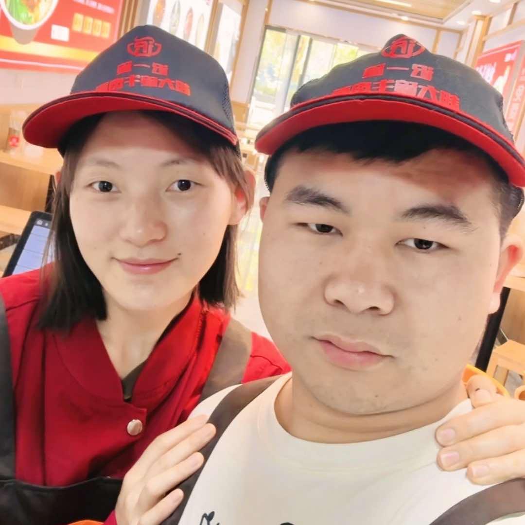 迟一碗•超大碗牛肉面
