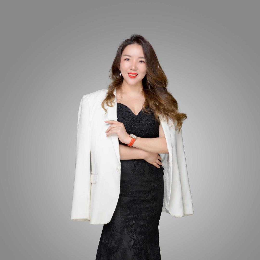 YUNI·屿你礼服婚纱馆官方号