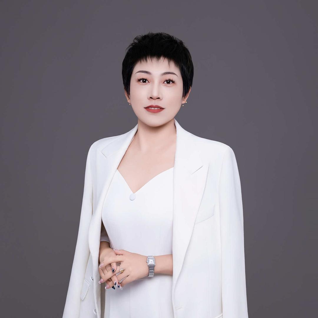 女主角美甲官方号