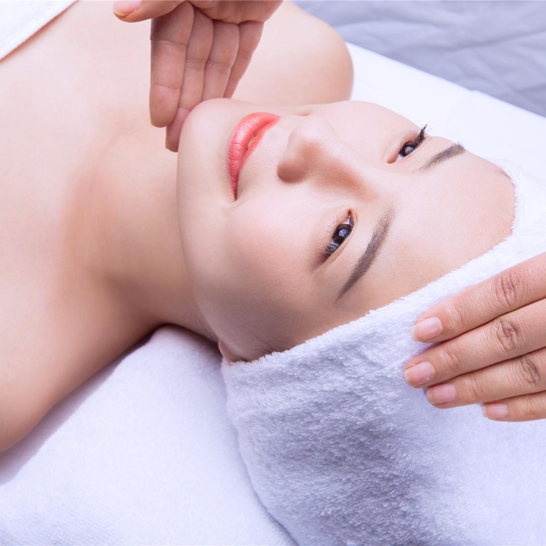 周老师幸运鸟.冯老师企业运营