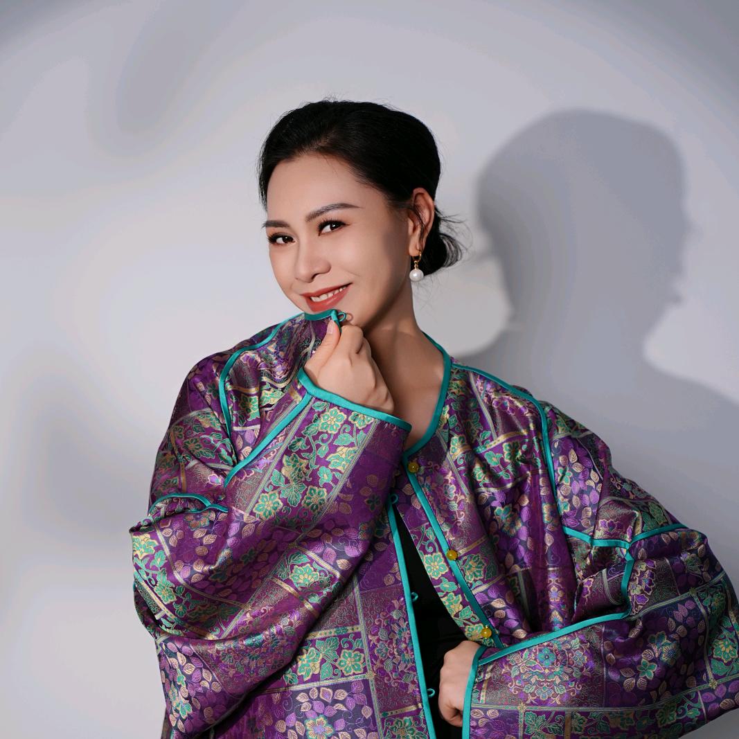 宏运服饰