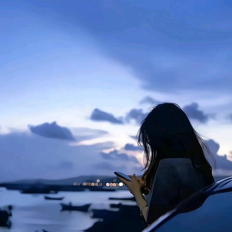七月的海