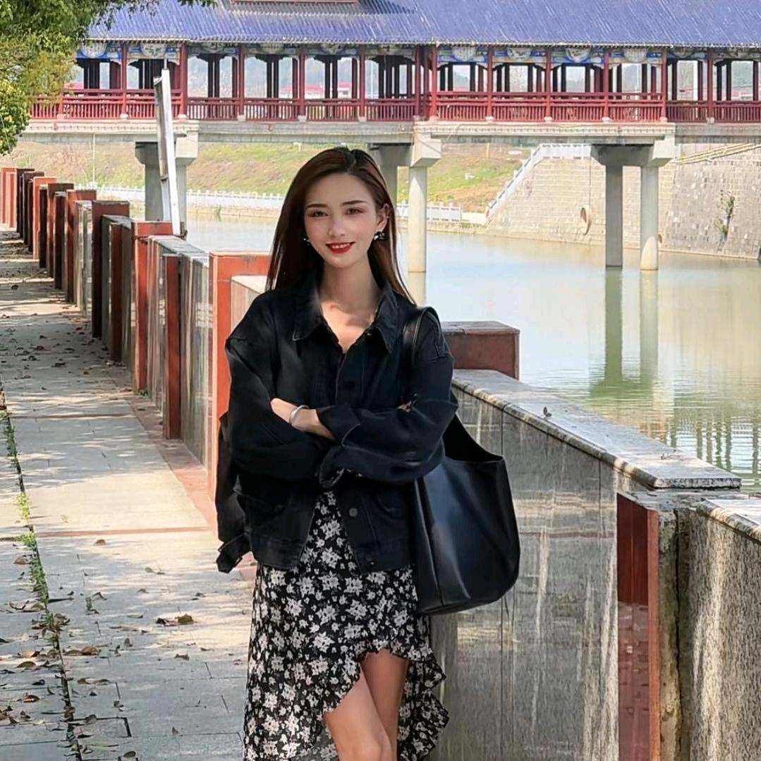 双峰风尚女装童装集合店