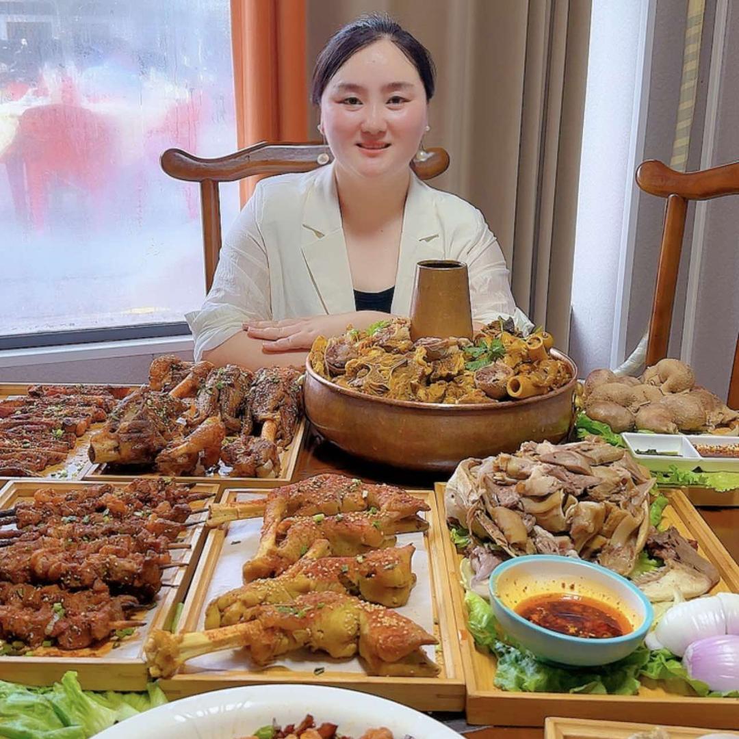 丹丹的南阳羊先生羊蝎子 回民烧烤