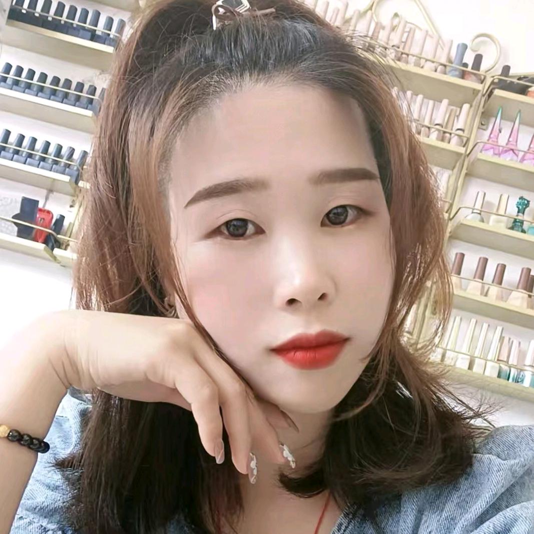 靓壹点点美甲美睫