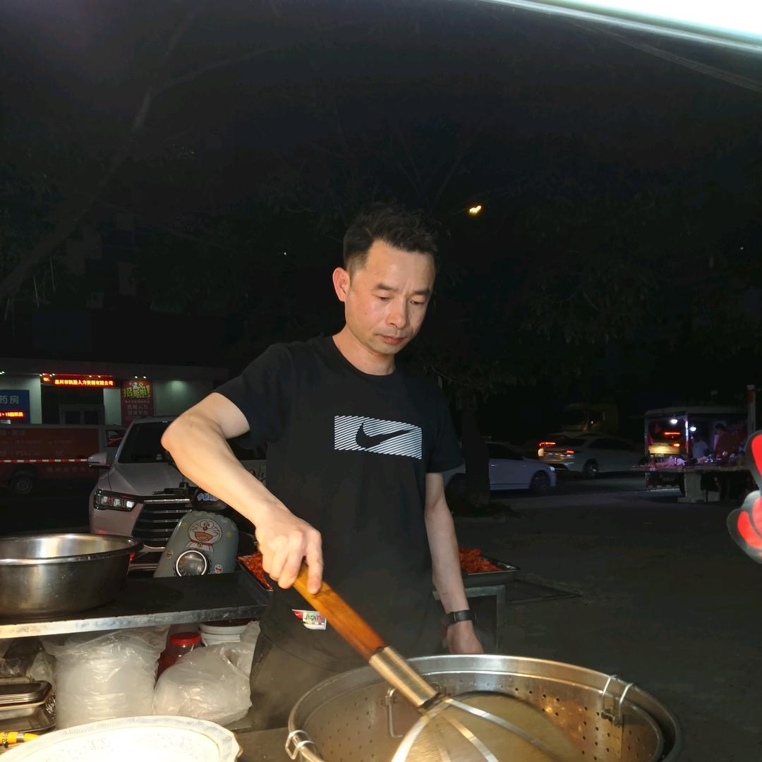 夜色啤酒城(陈江曙光路店)官方号