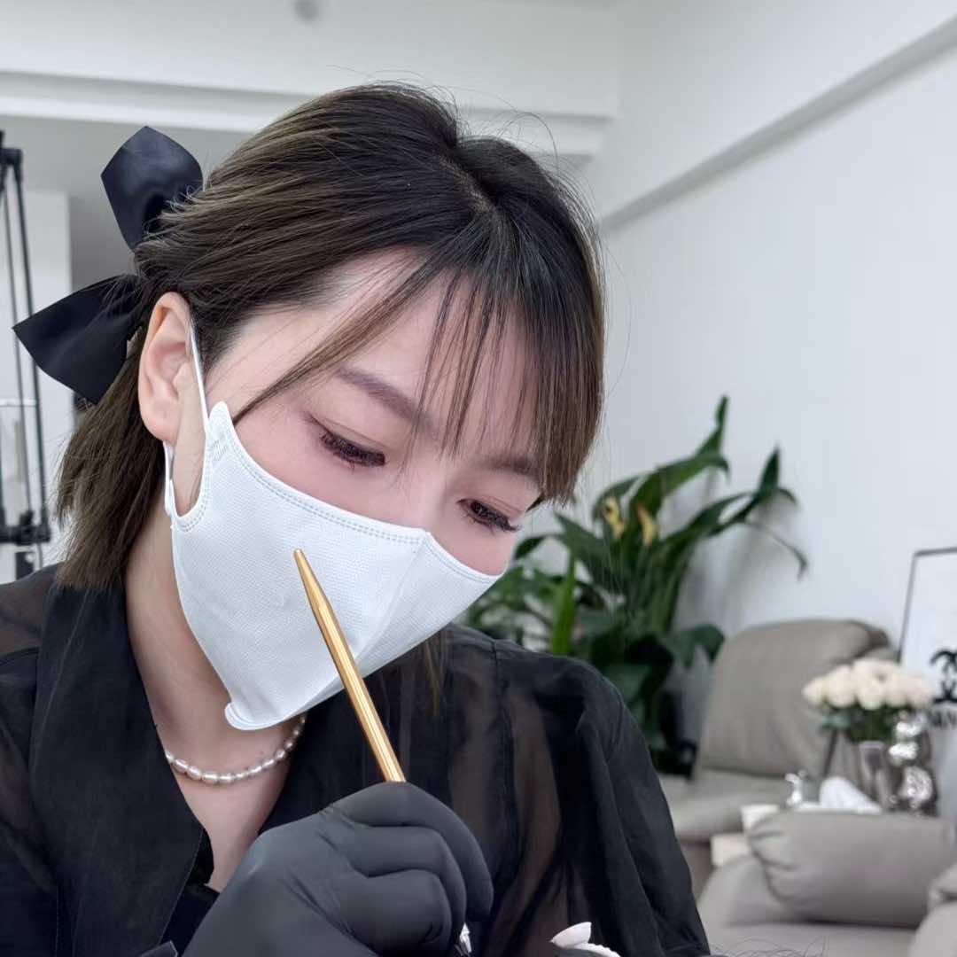 合一西西美学纹绣(四公里街店)