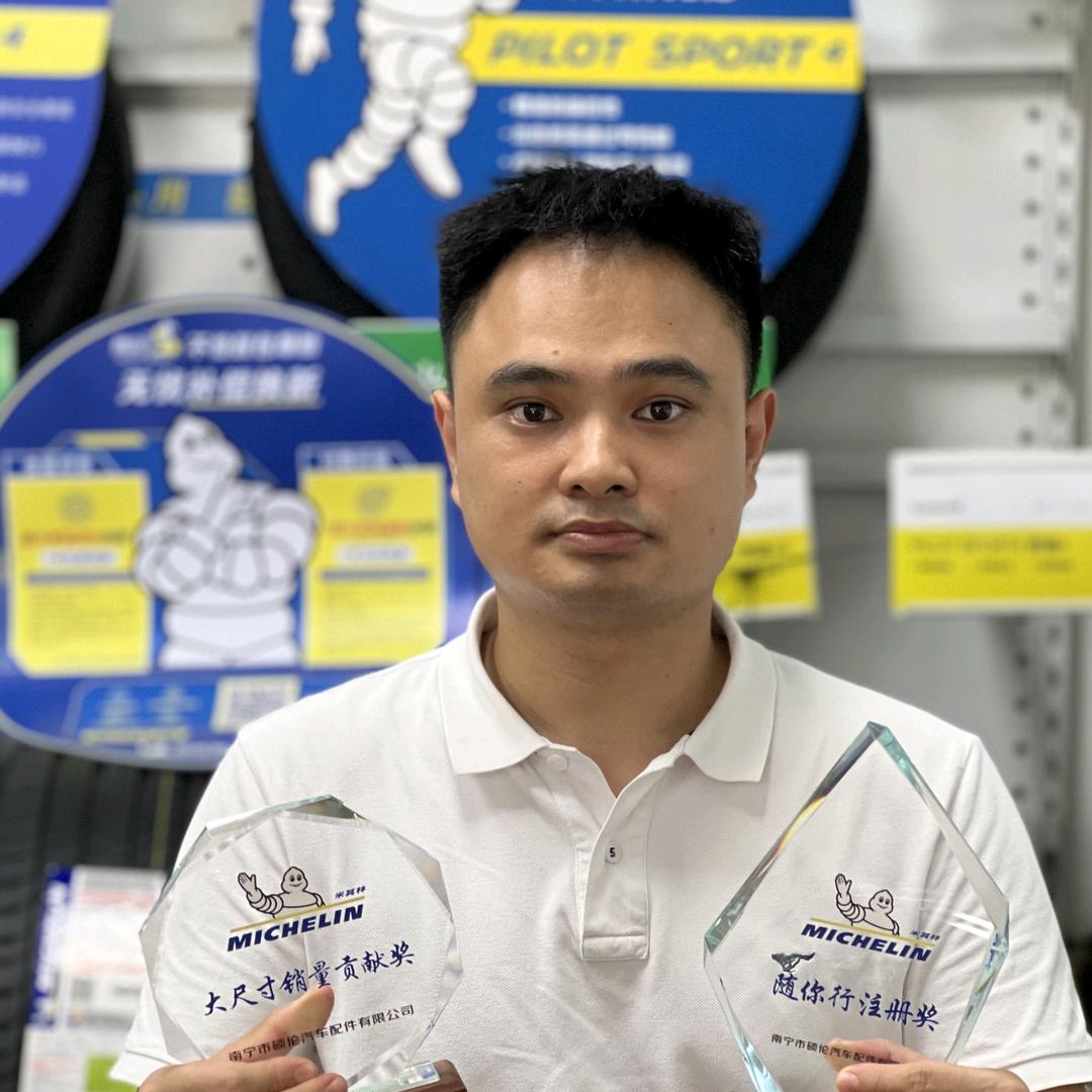 广西米其林轮胎扛把子亮仔