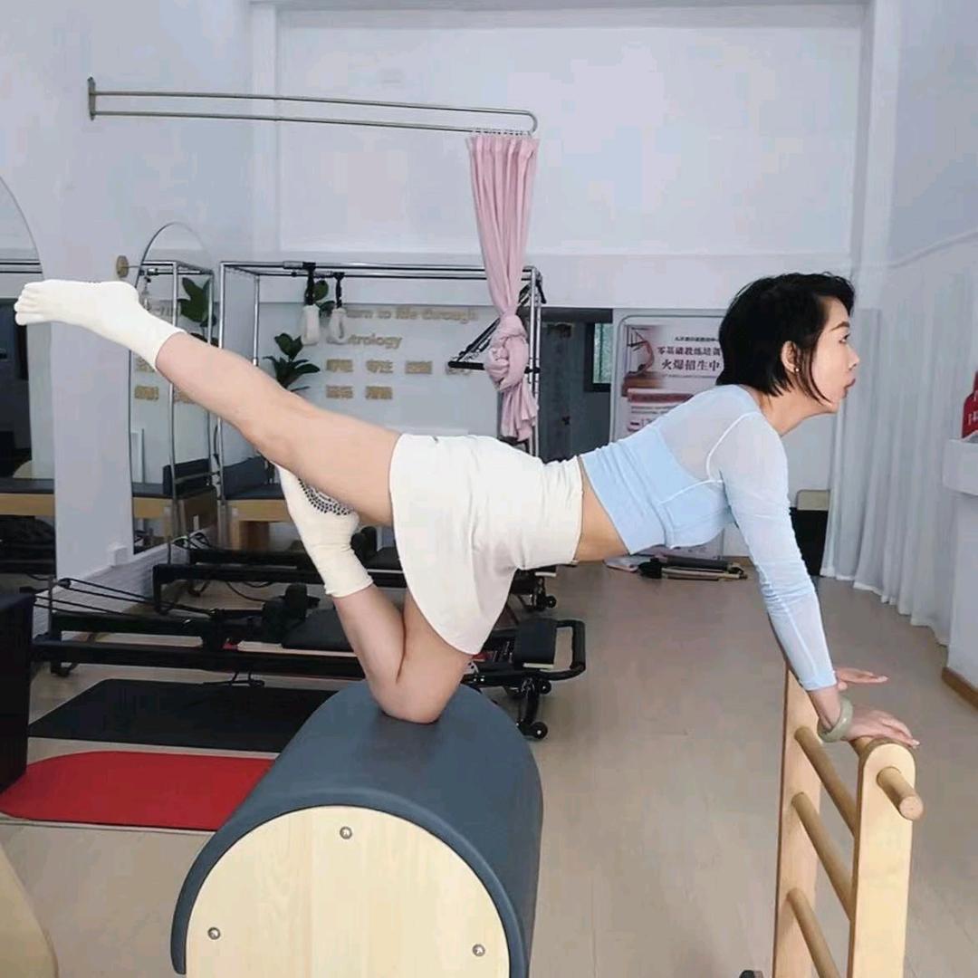 藜茗八月普拉提