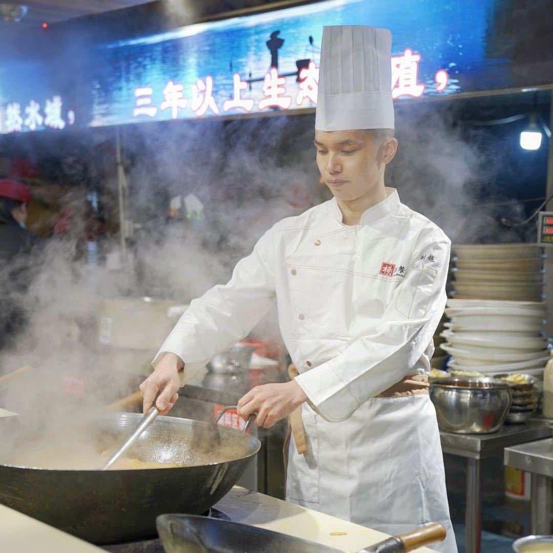 鱼汤泡饭湘潭菜跌哥