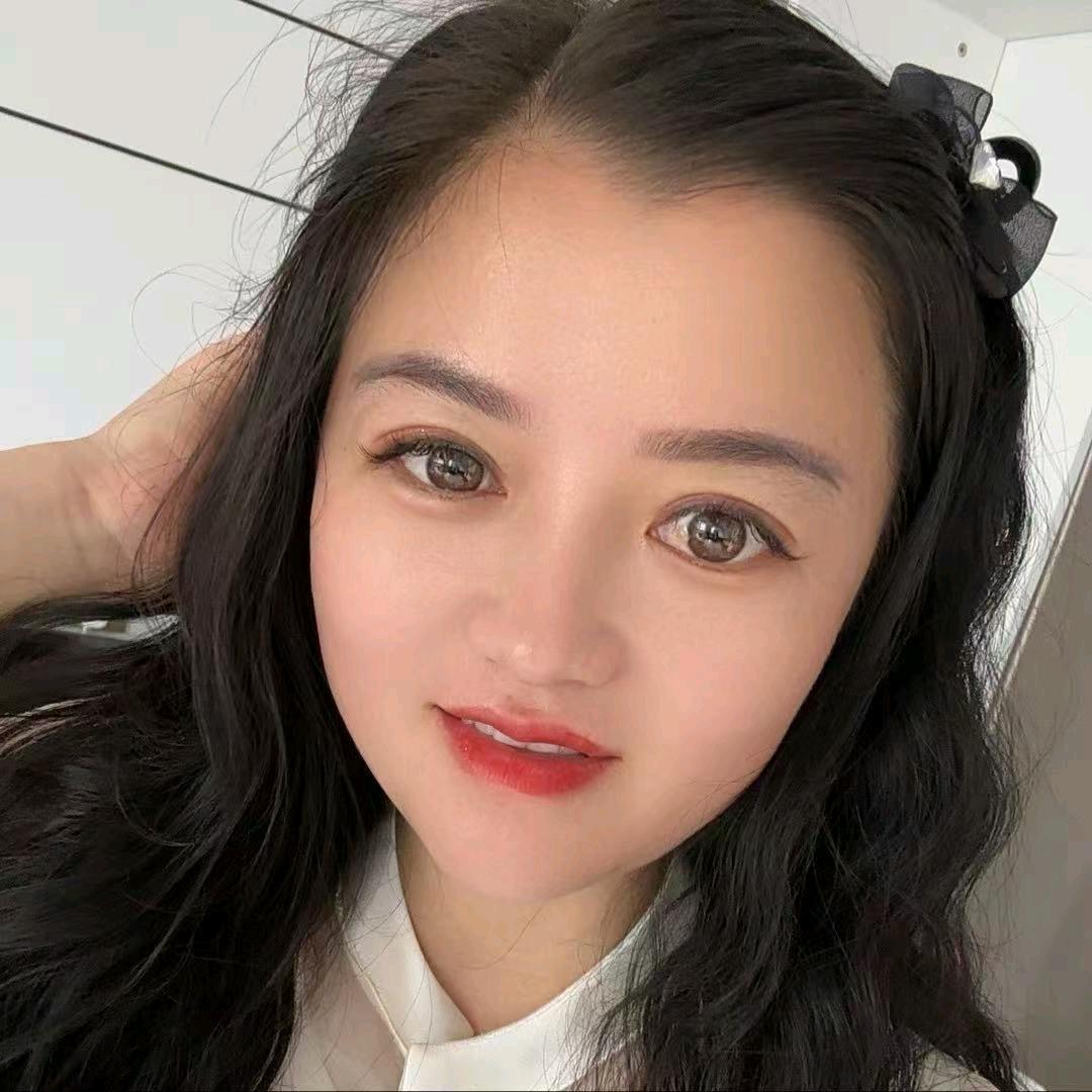 吴美霞（依把伙）