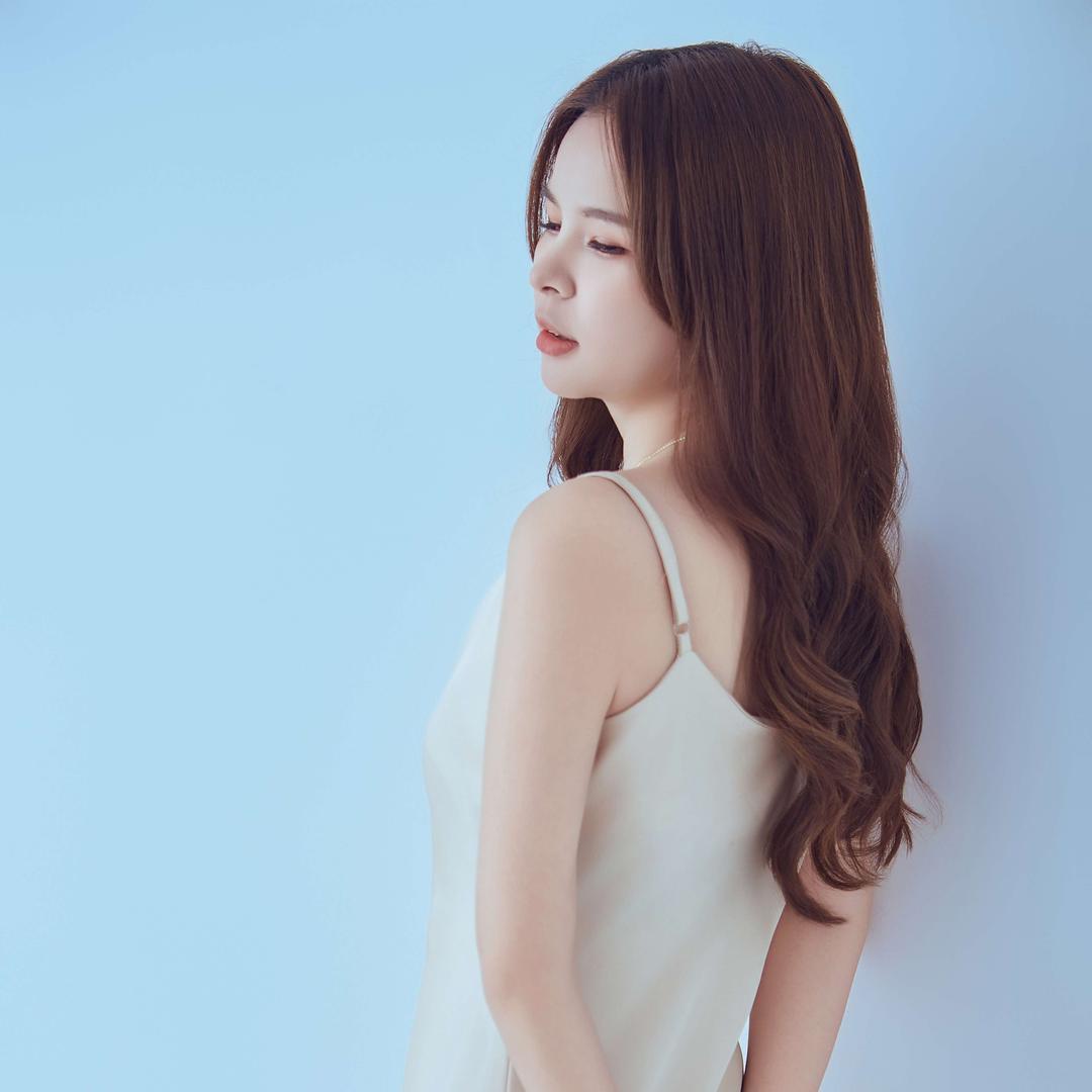 极美·美甲美睫皮肤管理中心