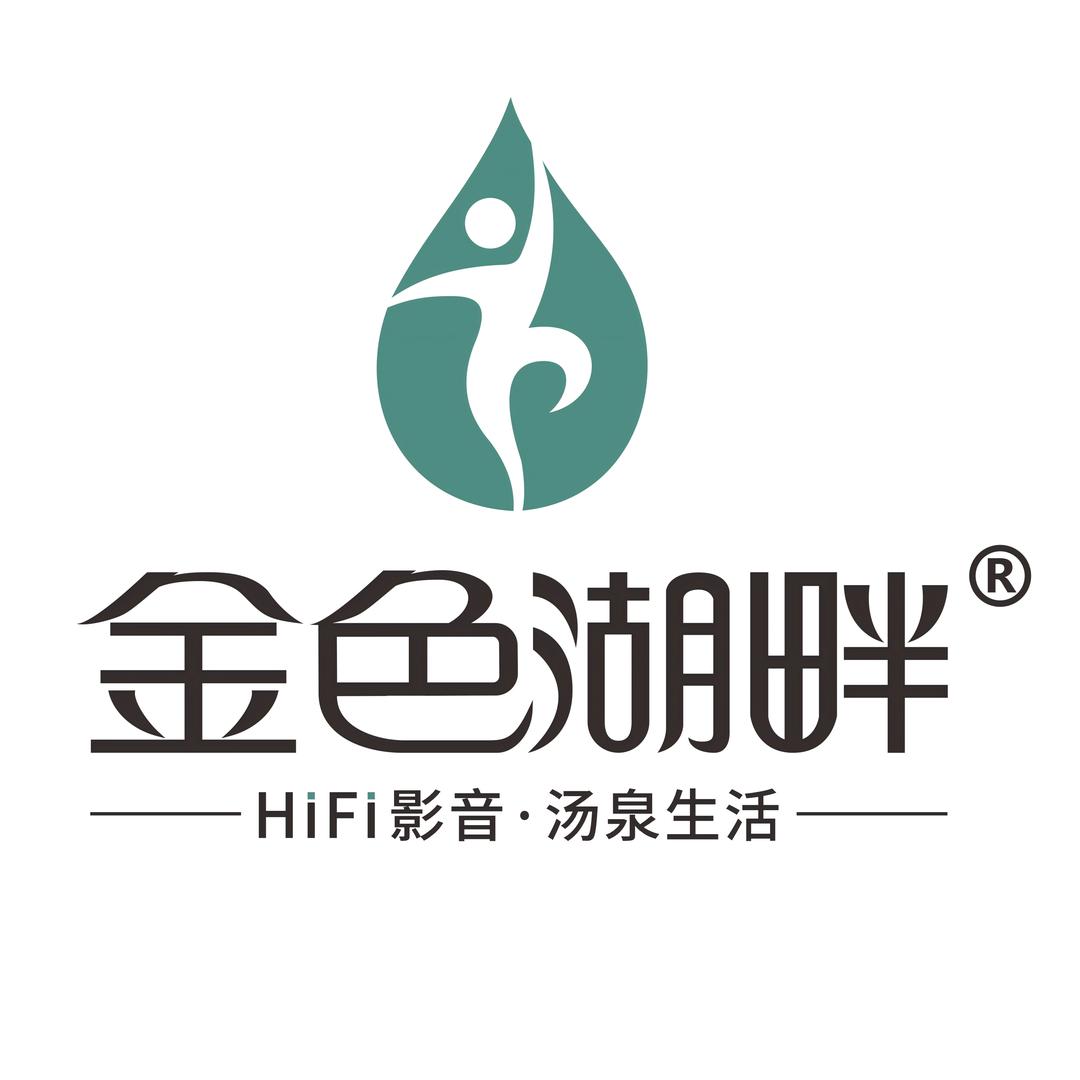 金色湖畔