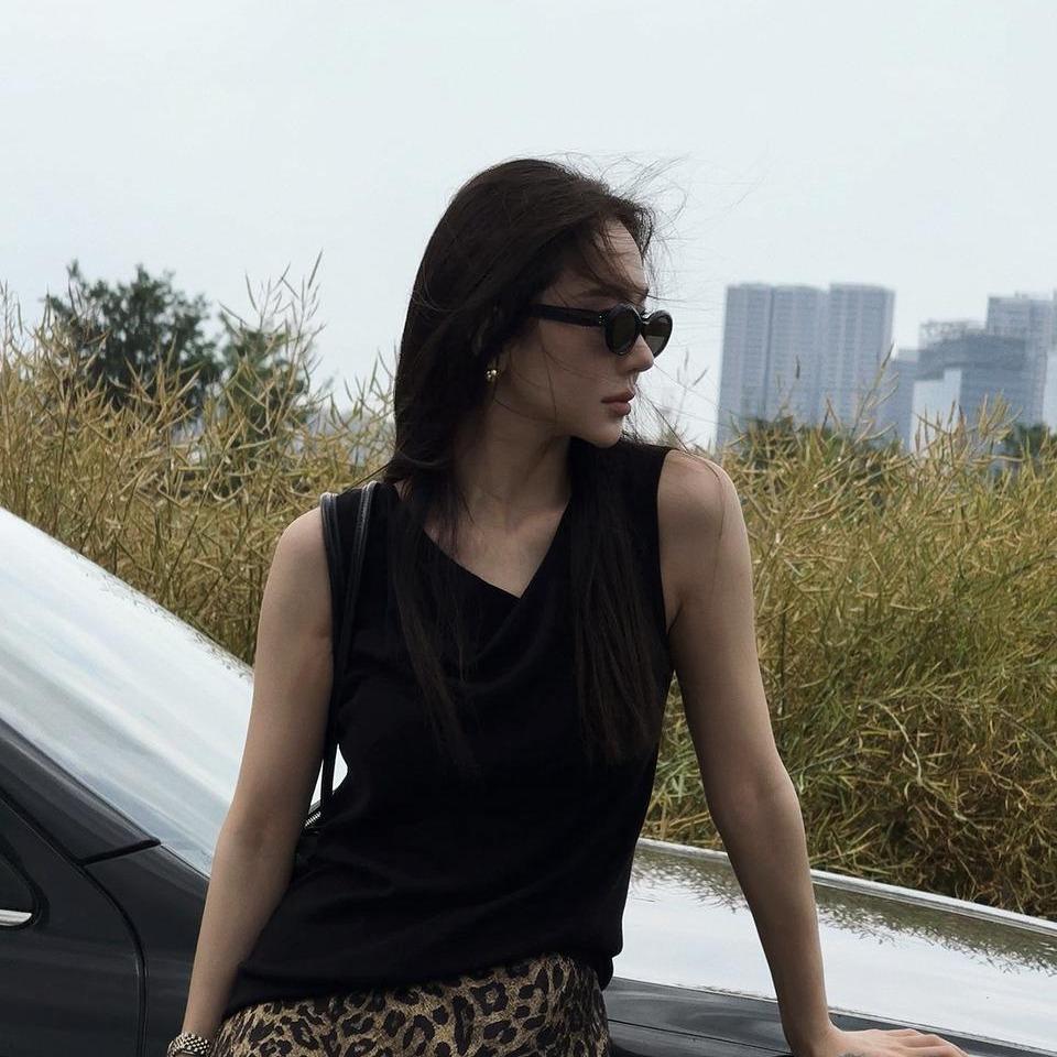 LiLi-李慧儿生活静奢穿搭（茗霆推荐）