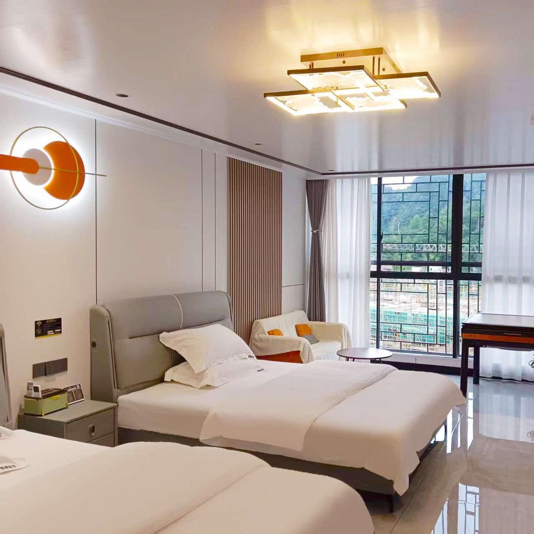 凤凰古城雪落山庄民宿