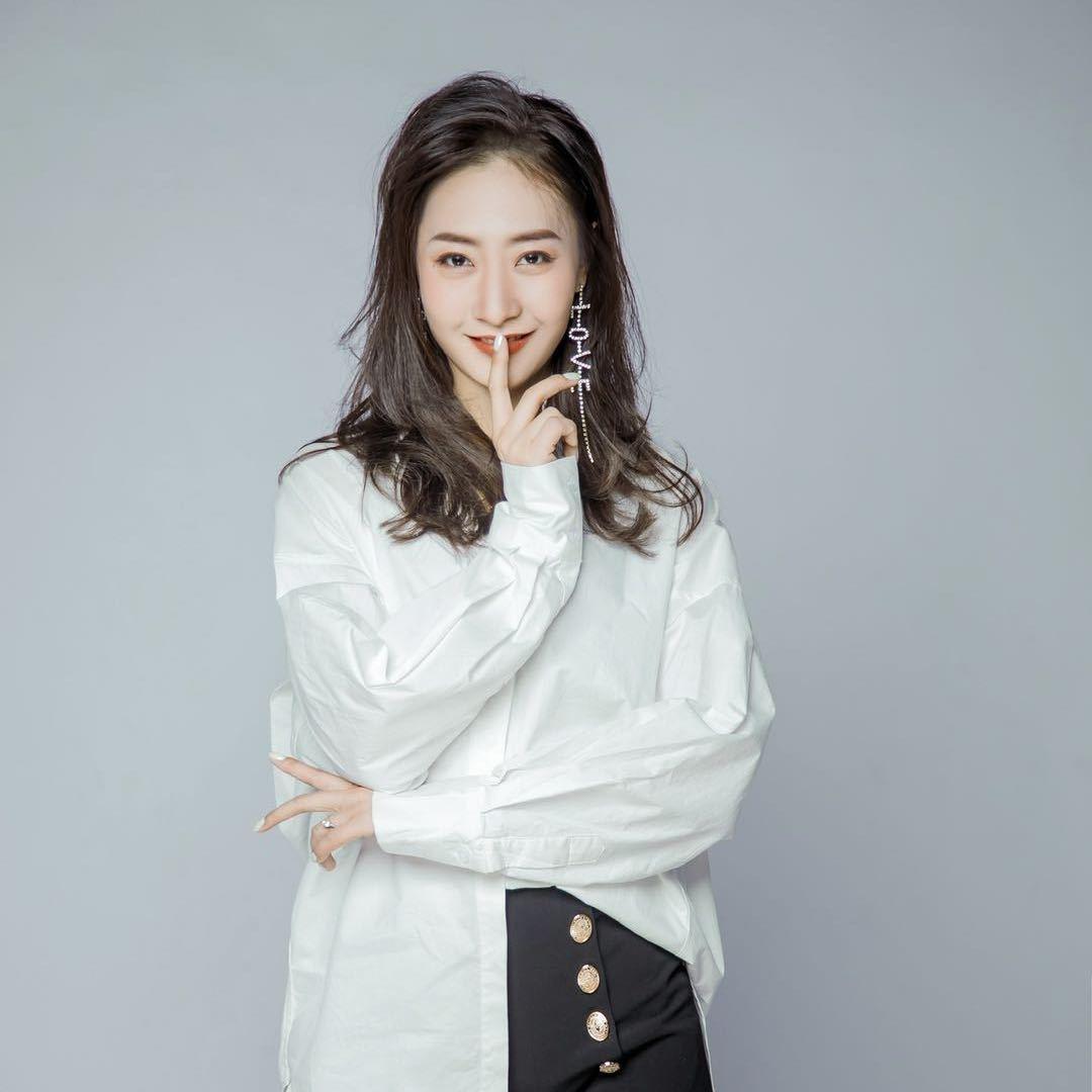 悠伽瑜伽塑形生活馆