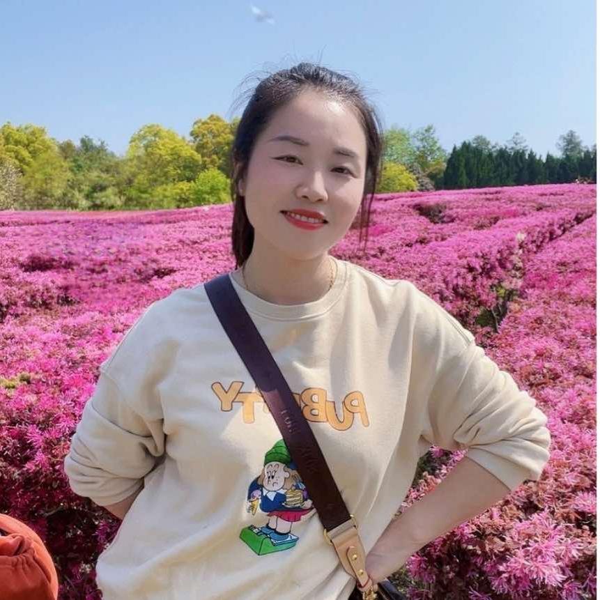 屋里人饭店😘微胖陆